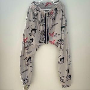 Nununu off-white graffiti baggy sweatpants sz 8-9
